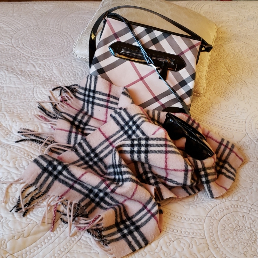 Burberry cashmere scarf